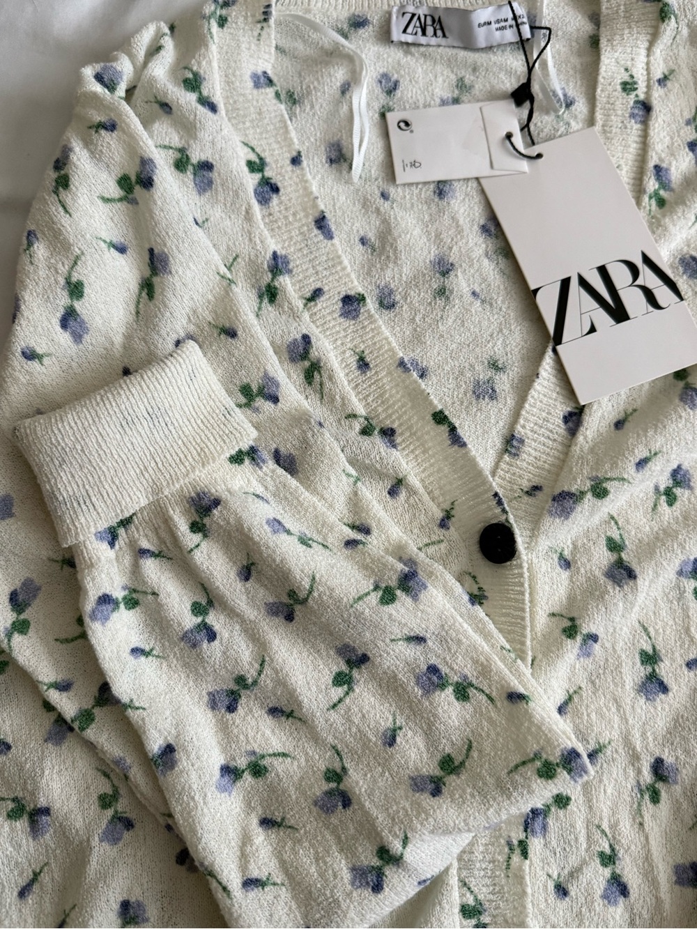 ZARA Cream Cardigan Sweater with Blue Floral Print - Picture 2 of 3